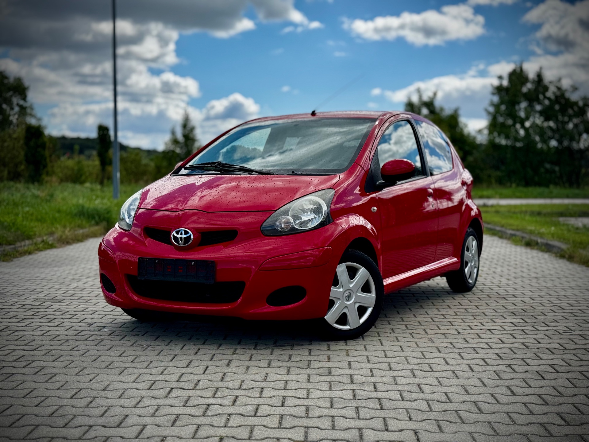 Toyota Aygo 1.0 68 KM | 156 000 km | ekonomiczne miejskie auto — zdjęcie 3