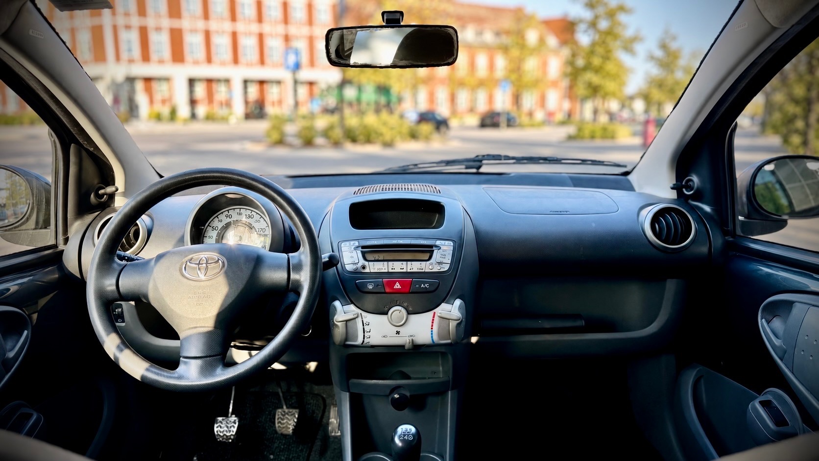 Toyota AYGO, zadbana! Klimatyzacja!Świeżo sprowadzony — zdjęcie 11