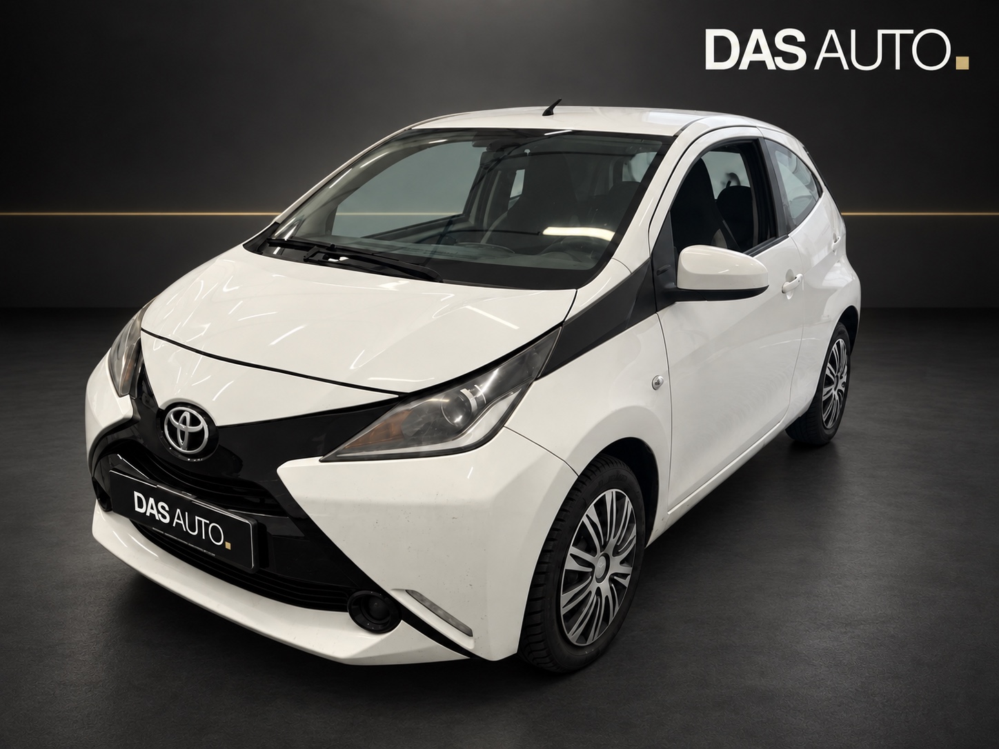 Toyota Aygo 1.0 X-Play | 2015 | 119 000 km | Klimatyzacja | Bluetooth