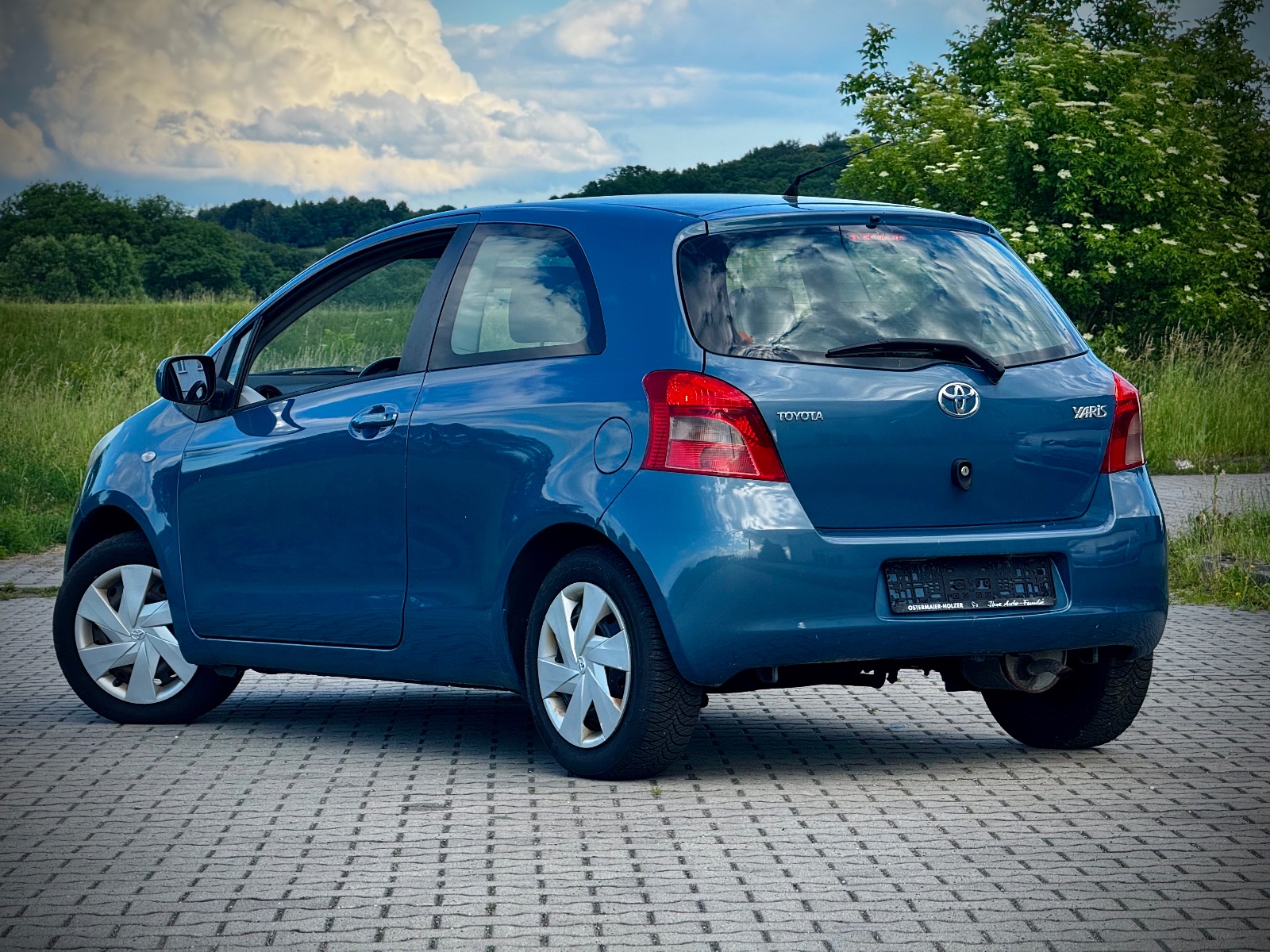 Toyota YARIS, zadbana! Klimatyzacja! — zdjęcie 6